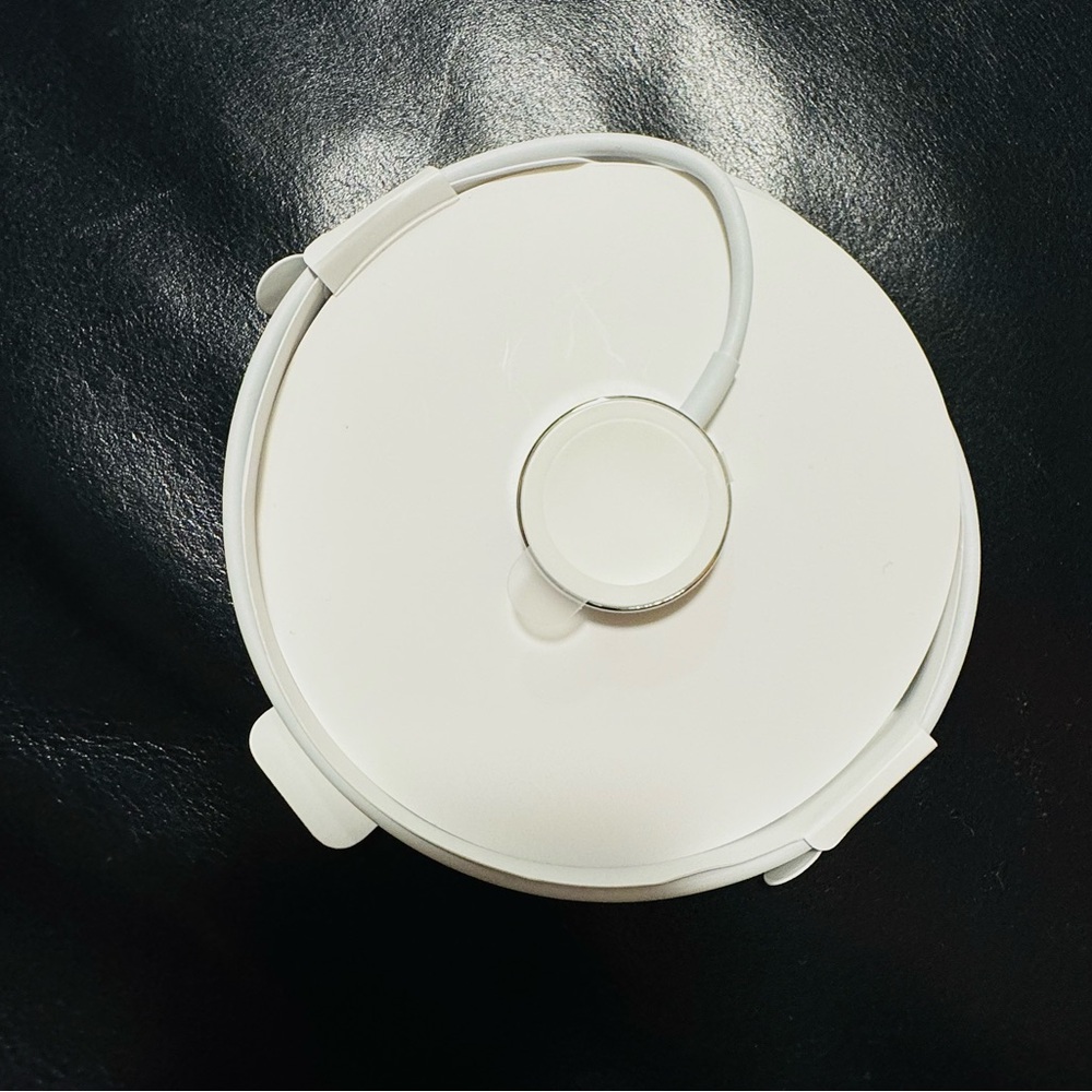 Apple Watch Magnetic Charger To Usb. Brand New View 3